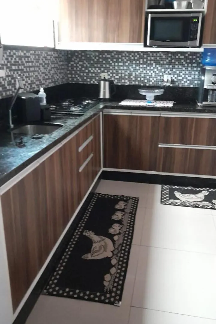 Casa Completa A 15 Cuadras De La Playa Βίλα Bombinhas